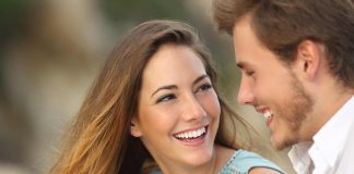 Te iubeste? 10 moduri sigure de a afla