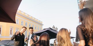 Luxul modern înseamnă mai mult decât mașini și vacanțe! E despre acces, oportunități și medii exclusiviste